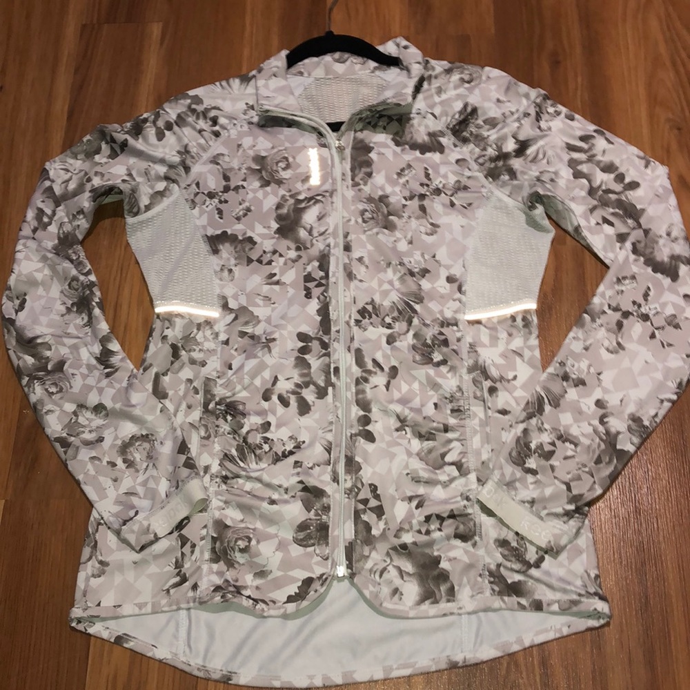 Reebok Athletic top